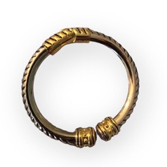 Hinged Classic Cable Cuff Pink Rhinestone End Cap Bracelet - Picture 6 of 8